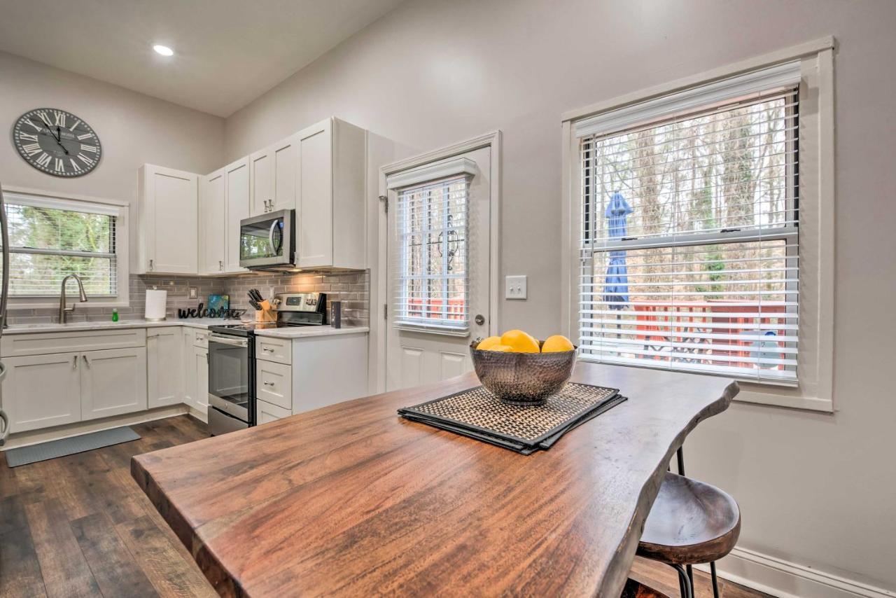 Atlanta Retreat With Deck In Greenbriar Area! Екстериор снимка